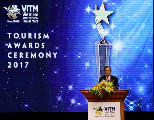 Chủ tịch Hiệp hội Du lịch Việt Nam Nguyễn Hữu Thọ phát biểu khai mạc